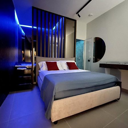 Luxury Room Suites Benewent Zewnętrze zdjęcie